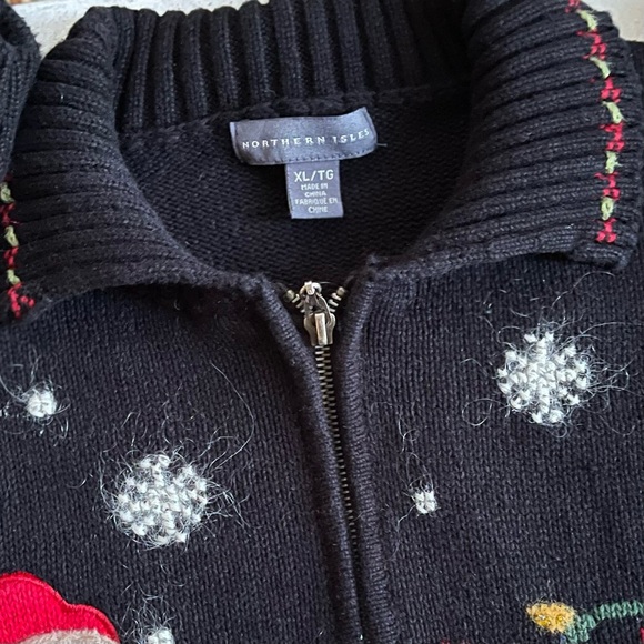 Vintage Northern Isles Black Knit Christmas Santa Reindeer Embroidered Cardigan - Picture 4 of 7